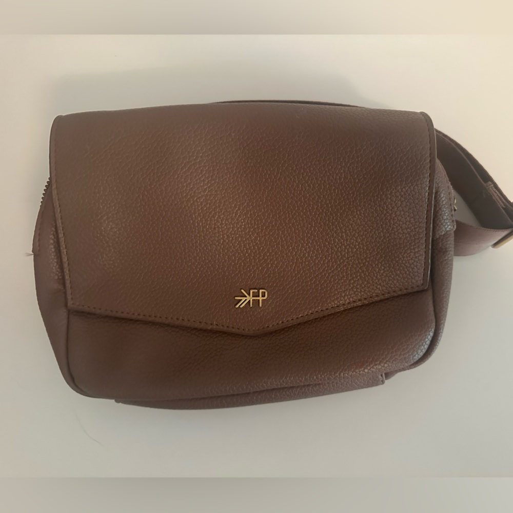 Freshly Picked Heather Classic Park Crossbody Bag